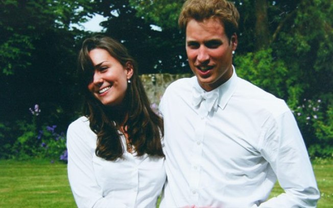 Kate Middleton com o Príncipe William quando jovens