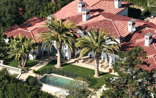 A casa em que Victoria e David Beckham moram em Beverly Hills, Los Angeles: R$ 35 milhões em 2007