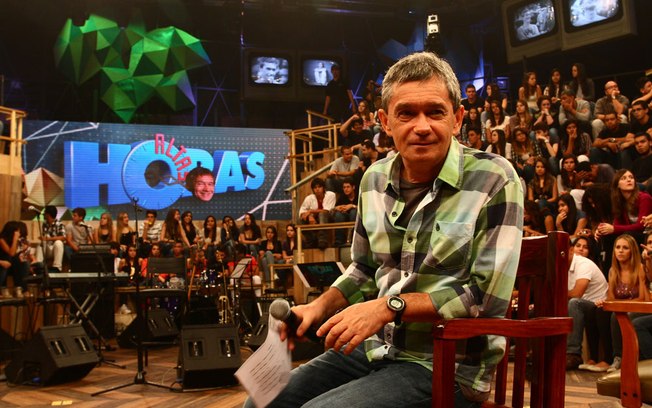 Depois de ser levado do SBT para a Globo, Serginho Groisman ficou um bom período longe das telinhas antes de estrear o ‘Altas Horas’ na emissora carioca.