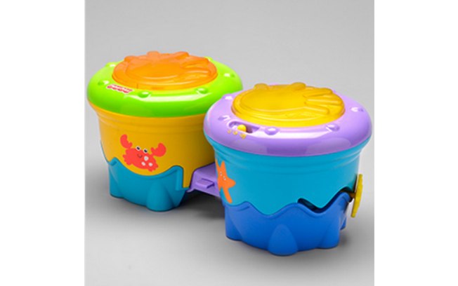 Instrumento musical para os mais novinhos: bongô Fundo do Mar. De Alô Bebê (R$139,99)