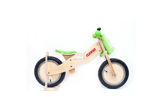 Bicicleta de madeira Runna Bike da Bebê Boutique (R$ 439)